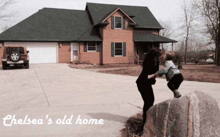 Chelsea Houska's 5-Bedroom South Dakota Home Is Something Else (New Photos)