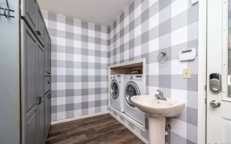 chelsea laundry room