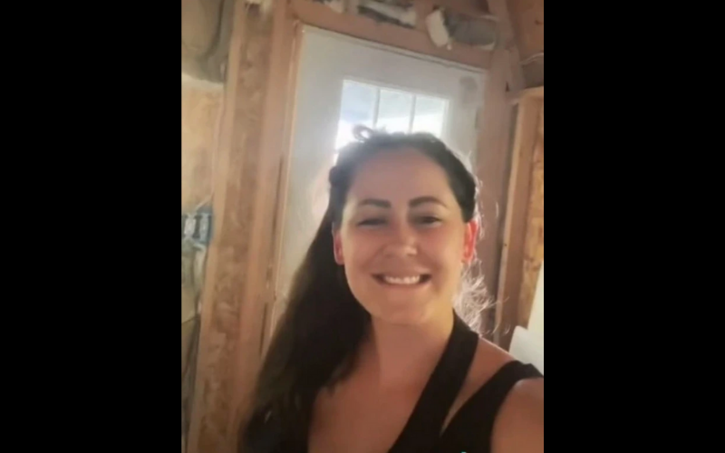 Jenelle in shed