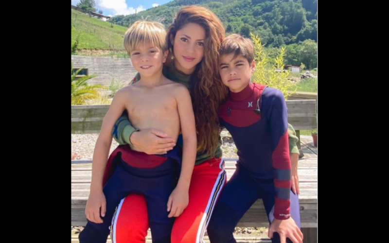 Shakira with kids