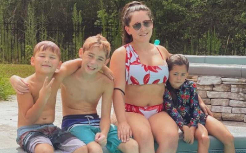 JEnelle and kids in pool