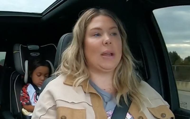 KAil in car